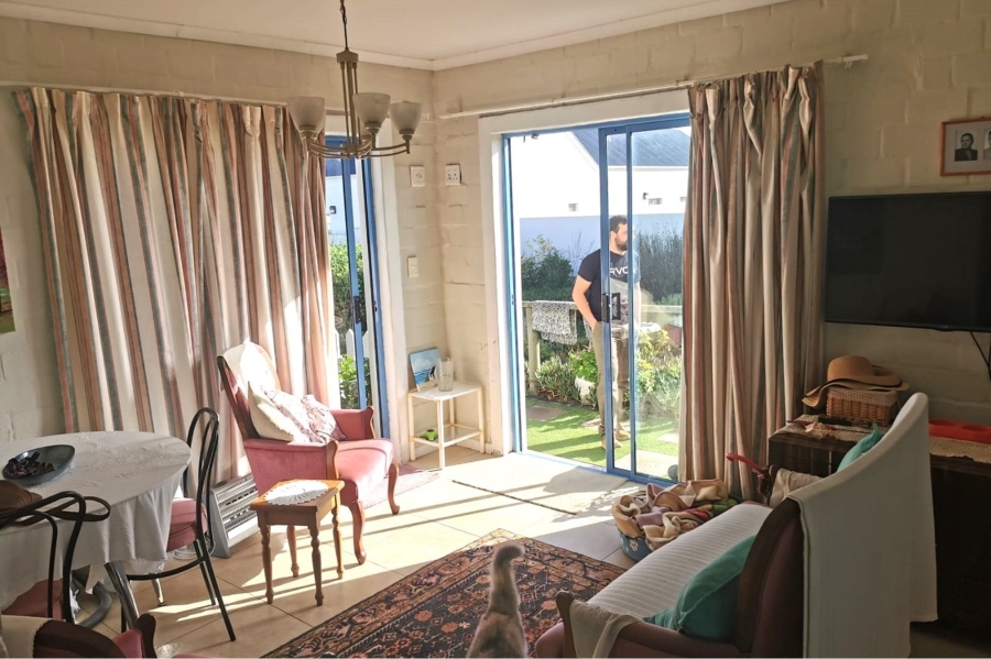 To Let 1 Bedroom Property for Rent in Blue Lagoon Western Cape